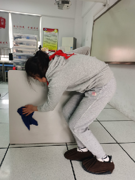 20230427班会报道_html_m4e841278.png