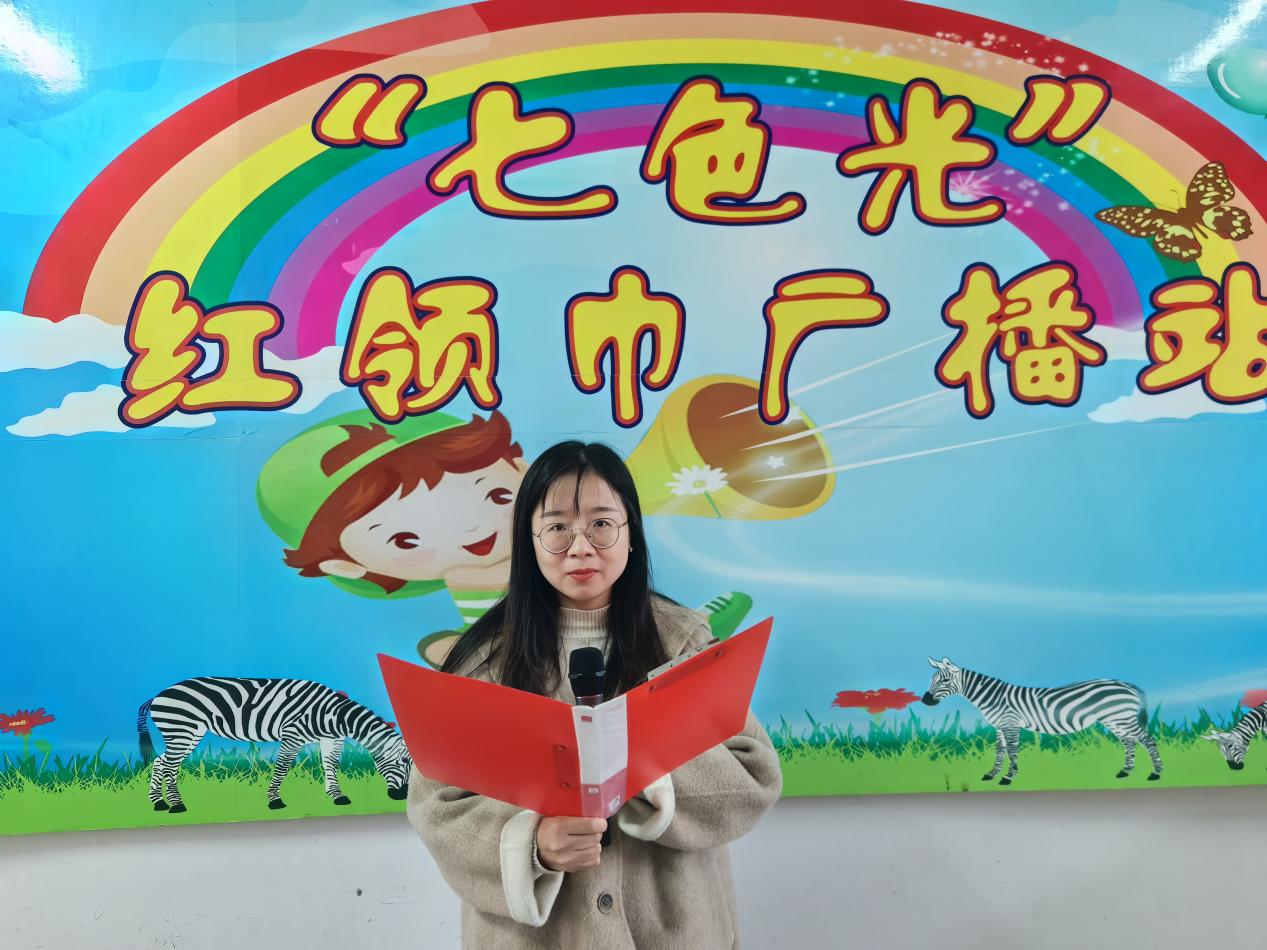 升旗式新闻报道_html_m5dbbacde.jpg