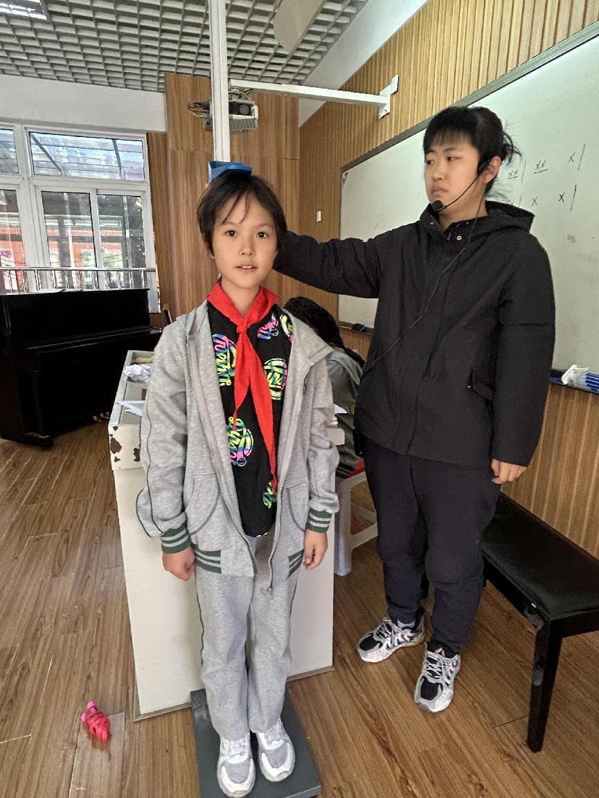 体质测试展风采，保驾护航健康行——2023年南湾营小学体质测试_html_e1ddcd4.jpg