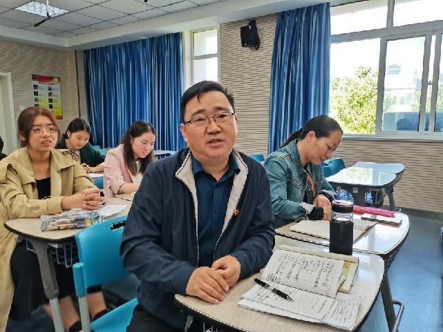 20231011数学组校本教研报道_html_2f25fd21.jpg
