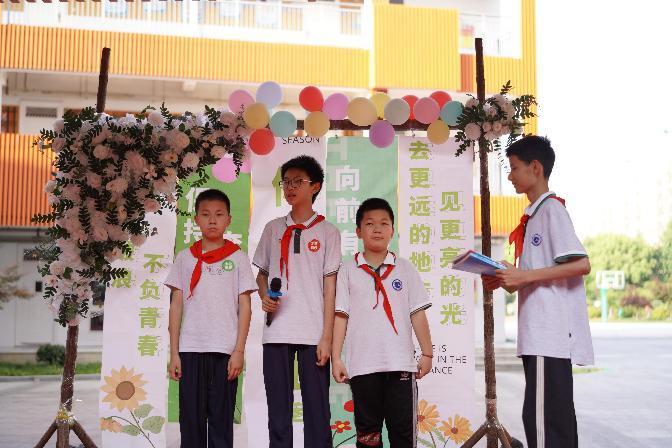 20240620六年级毕业通讯稿_html_m1cde833.jpg