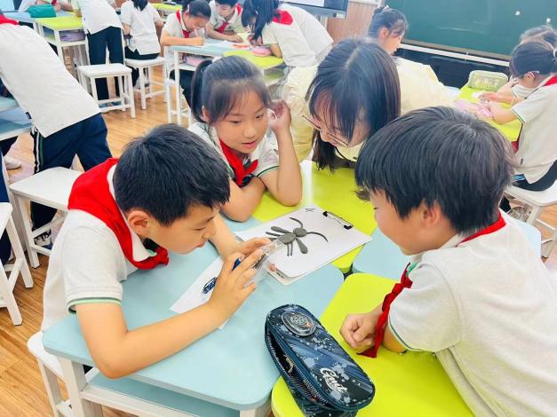 20240613指向“工学团创”的微项目式教学——暨栖霞区小学科学区级教研活动新闻稿_html_553ed8c7.jpg