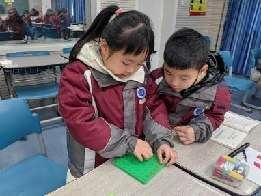 20230222邱仁童学课堂报道_html_42b221e0.jpg