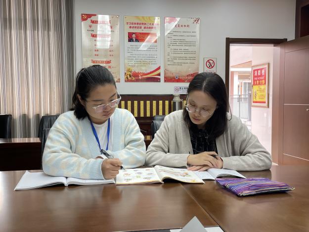 20231027王莉君英语组集体备课报道_html_33e14338.jpg