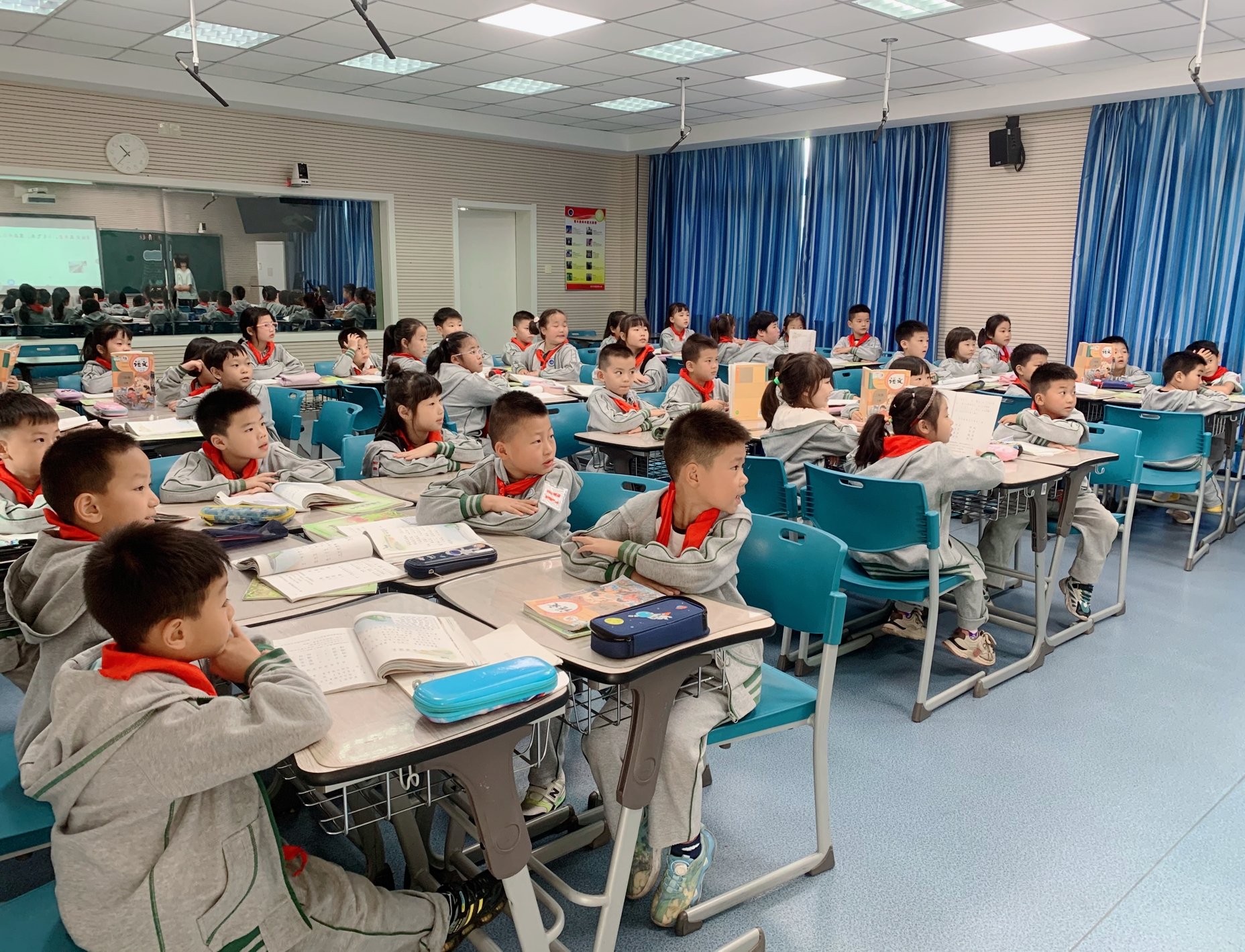 20241012南湾营小学童学课堂报道_html_72928722.jpg