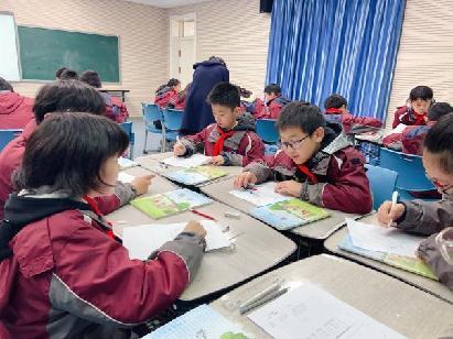 20230322仇晓丽童学课堂报道_html_m9260459.jpg