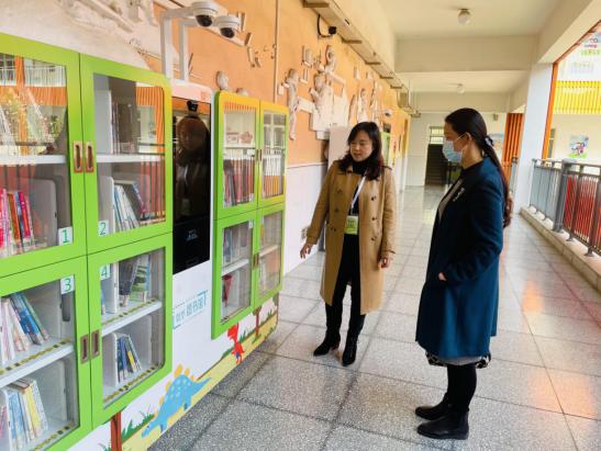 暖暖开学季 牛年冲冲冲——记南京市南湾营小学开学第一天_html_38d72488.jpg