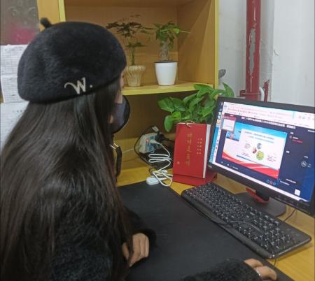 深学全会精神 筑牢思政根基_html_6feffb89.jpg