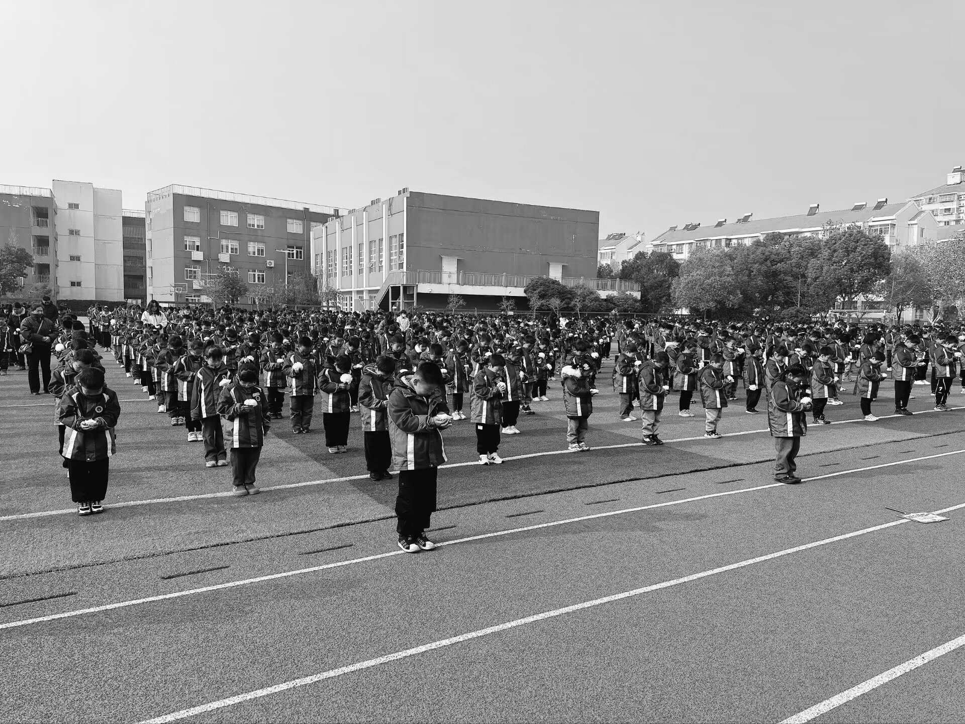 20241213铭记历史，砥砺前行 ——南湾营小学国家公祭日活动(周悦写）_html_m4ec07554.jpg