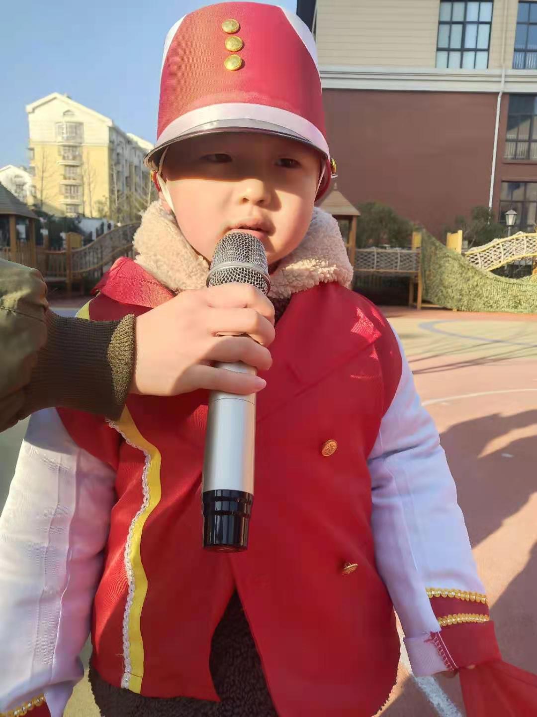 20210118大三班升旗新闻稿_html_m785c5e14.jpg