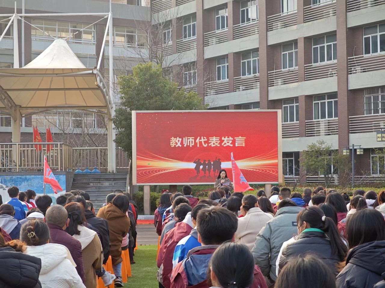 九年一搏六月梦_html_m62a007f3.jpg