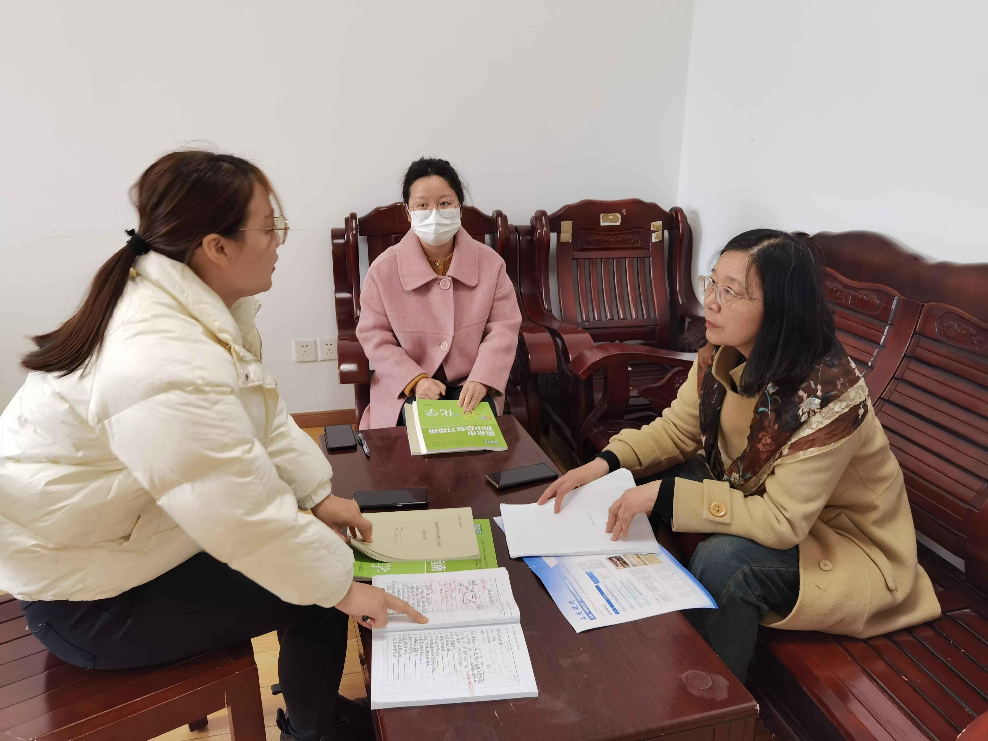 【臻美金龙】教学视导赋新能 把脉课堂助提升——区教师发展中心来我校视导_html_m4a277f4a.jpg