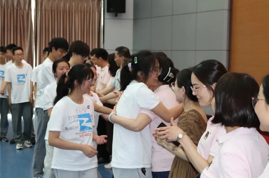 2023.6.21一中思益·润心德育  青春不散场 未来尤可期——南京一中思益学校2023届毕业典礼_html_3c1bf741.jpg