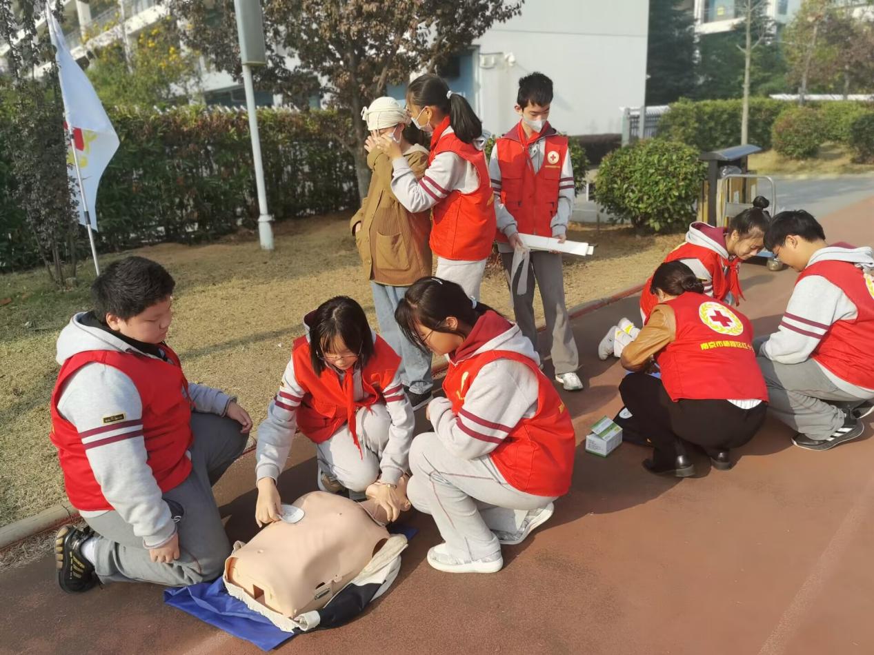 安全第一消防演练_html_m2ac102c3.jpg