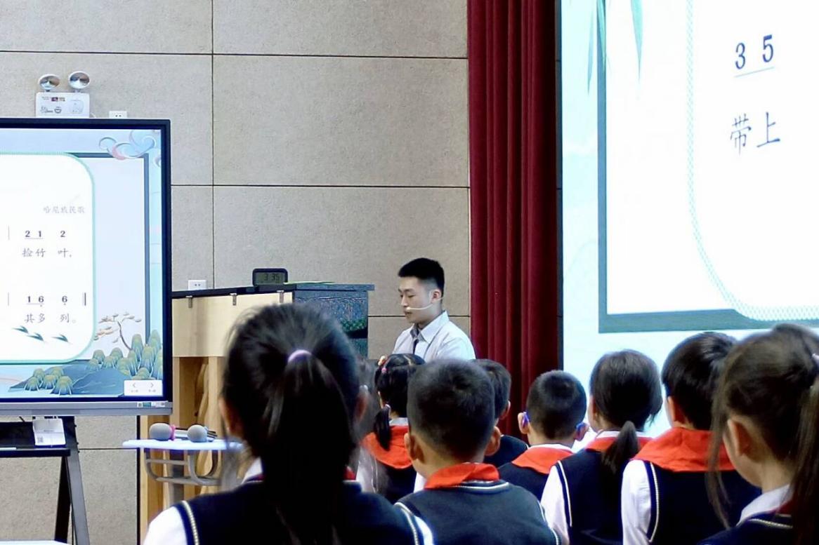 20250115市教坛新秀喜报_html_3506a6bb.jpg