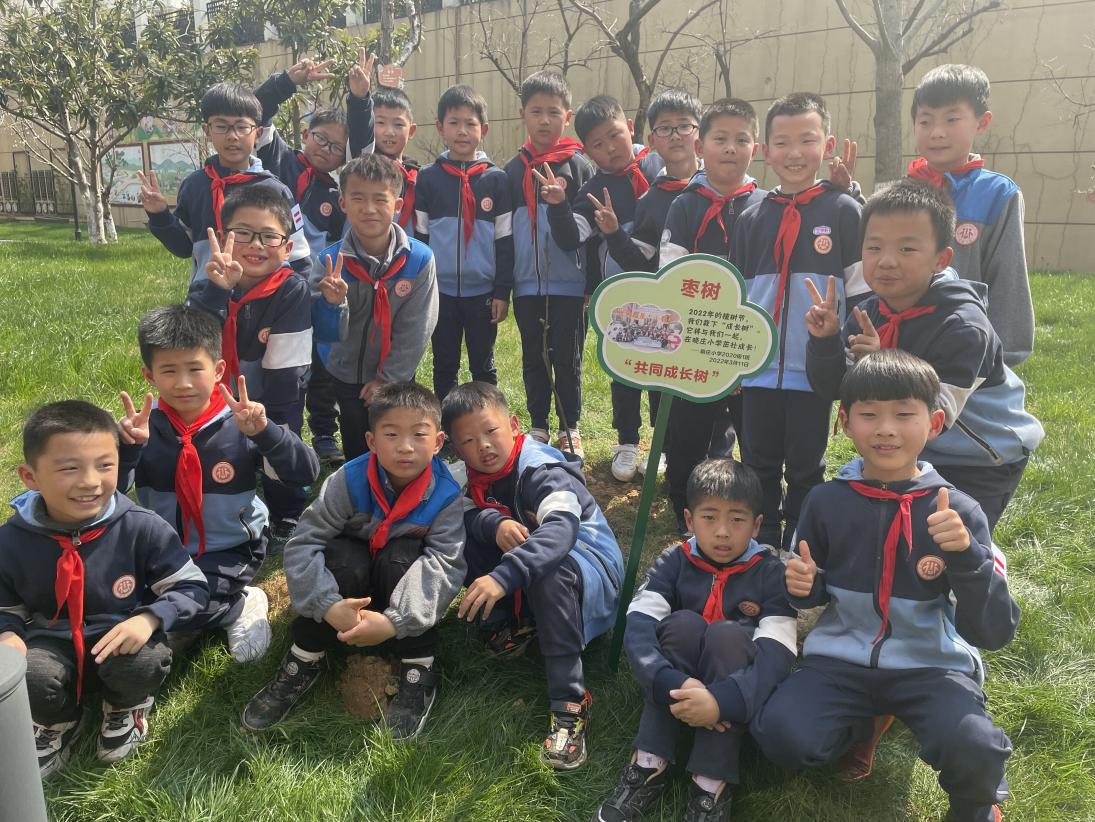 春风送暖意 忙种添新绿_html_33dd90fa.jpg