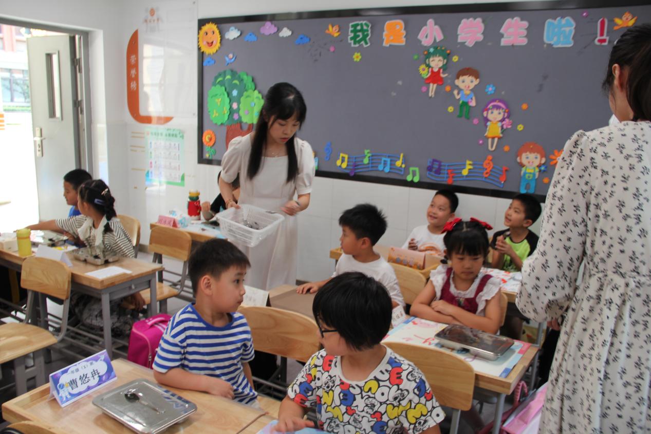 新生入学教育活动新闻_html_b6bce62.jpg