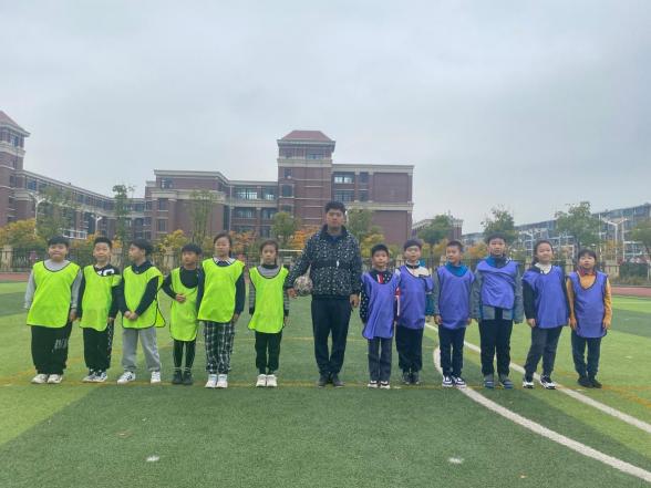 晓庄小学“校长杯”足球班级联赛赛程报道（三）_html_3fc6769d.jpg