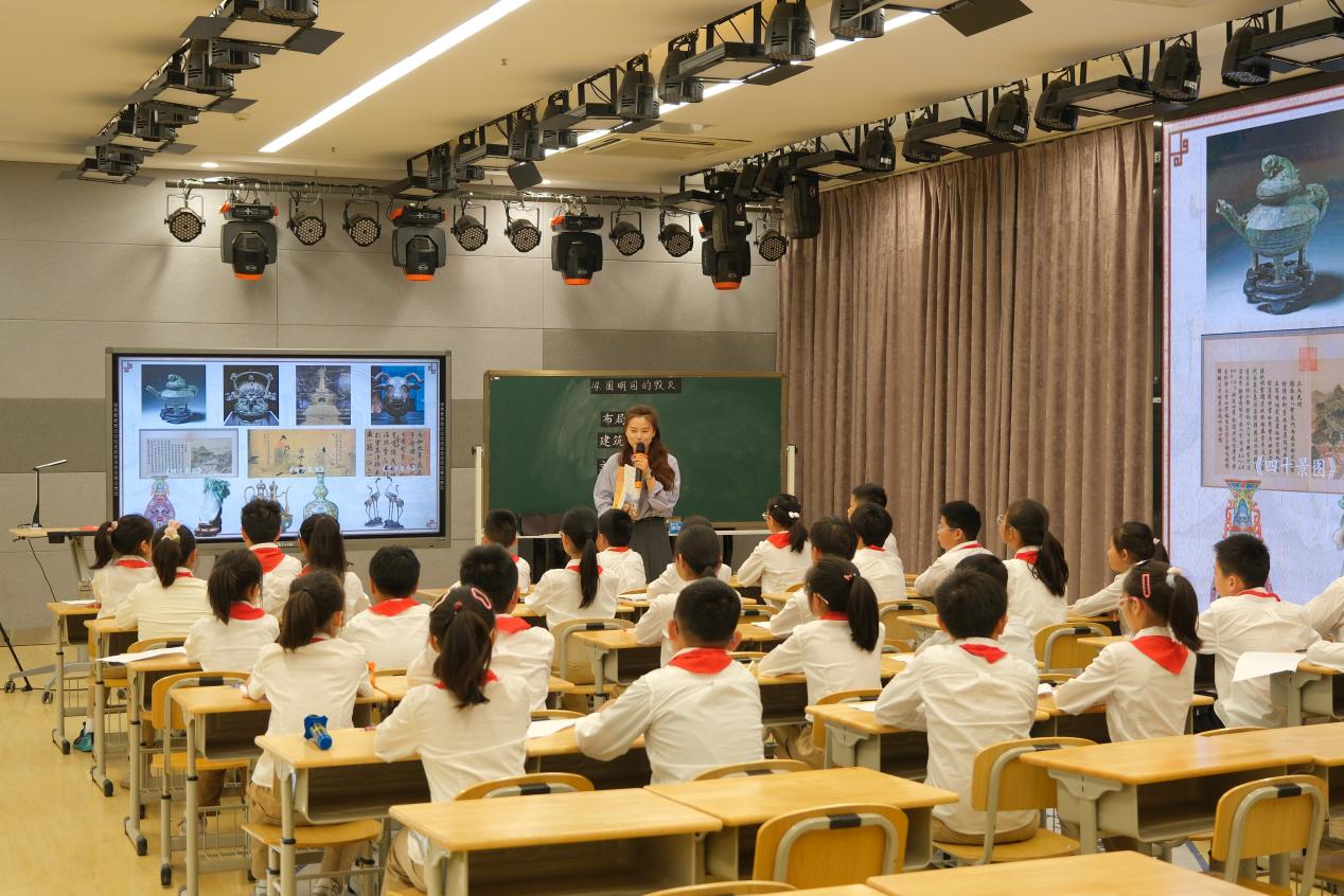 报道20250425攀·灯，攀登！南京“攀·灯”语文工作室联盟持续13年助力青年教师发展(1)_html_73b62a5e.jpg