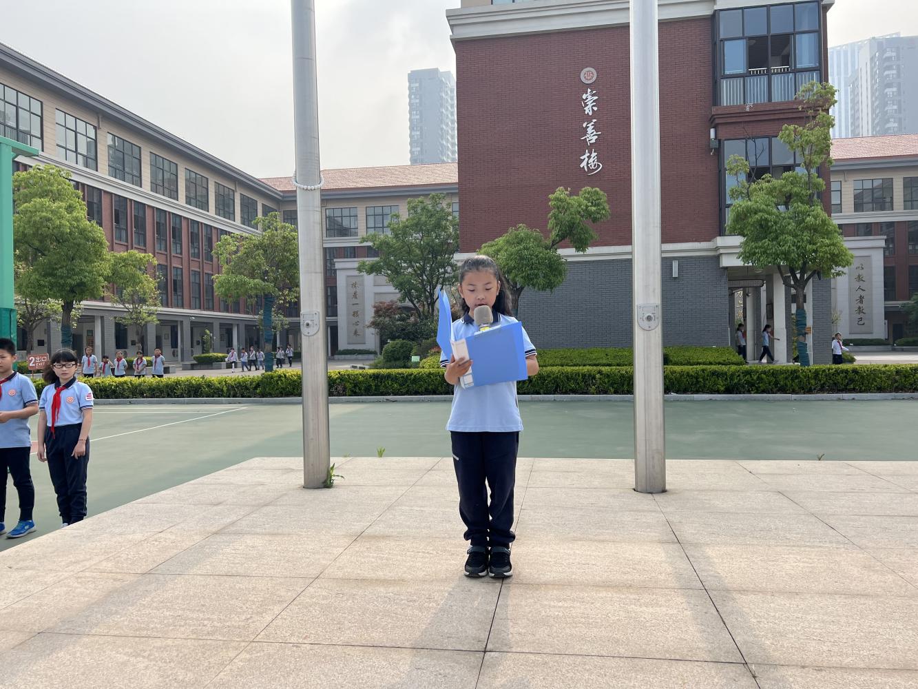 第16周_html_1290d555.jpg