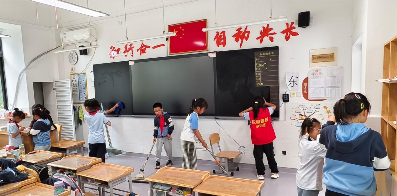 2025.5劳动周新闻(1)_html_m152e143f.jpg