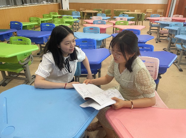 定级课新闻稿_html_m1d3219e9.jpg
