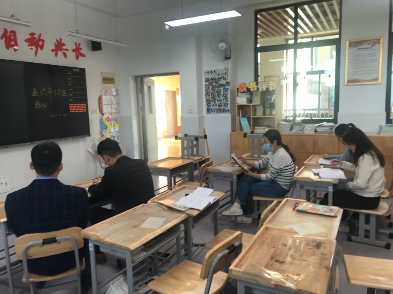 20231107（语文）组内课新闻稿(赵璇 杭天)_html_1c31213.jpg