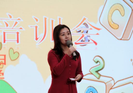 一年级家长会新闻稿_html_944fce7.jpg