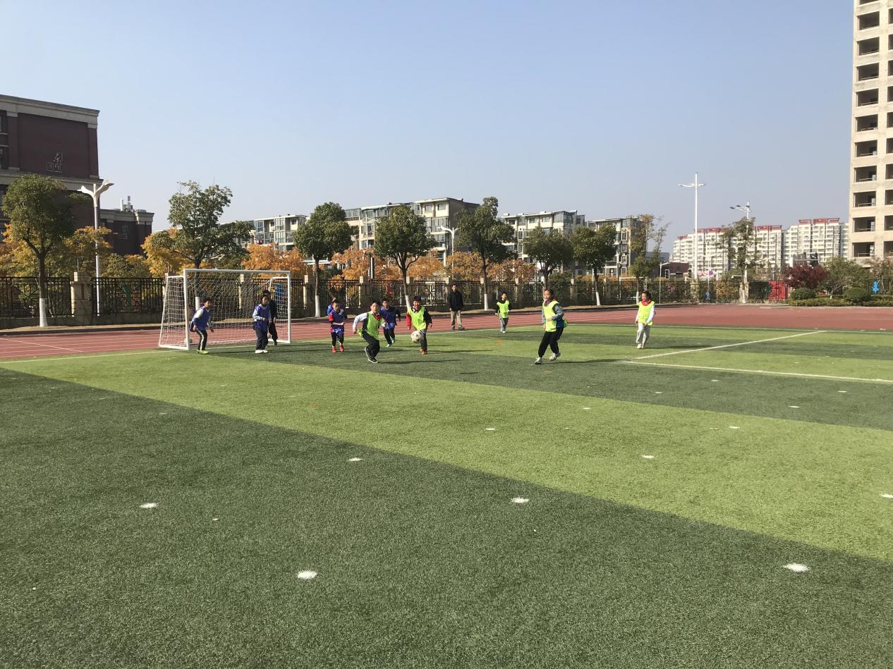 20231205晓庄小学“校长杯”足球班级联赛赛程报道（二）_html_20b6b92b.jpg