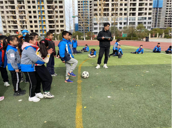 【知行晓庄】点亮绿茵梦想 强健陶娃体魄——晓庄小学第二届“校长杯”趣味足球赛报道
