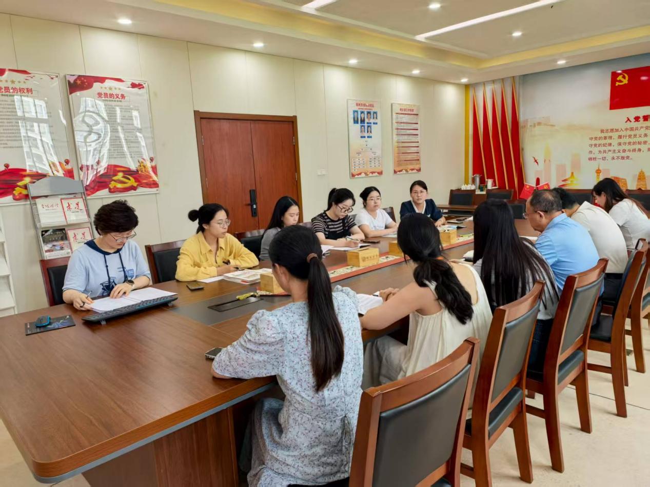 活动报道：聚新力 谱新篇 (1)_html_643537b4.jpg