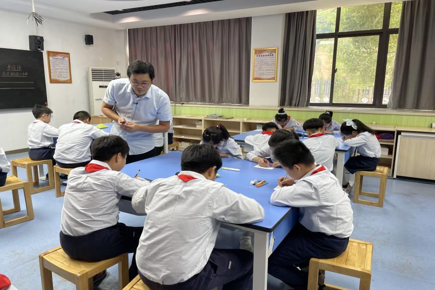20240926江苏省成功举办“指向学生非认知能力培养的课程开发与实施”主题研讨活动 9.25_html_mbc37e5b.jpg
