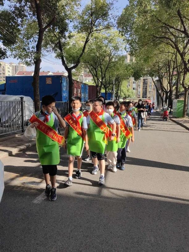 我是志愿小先锋_html_m45768b46.jpg