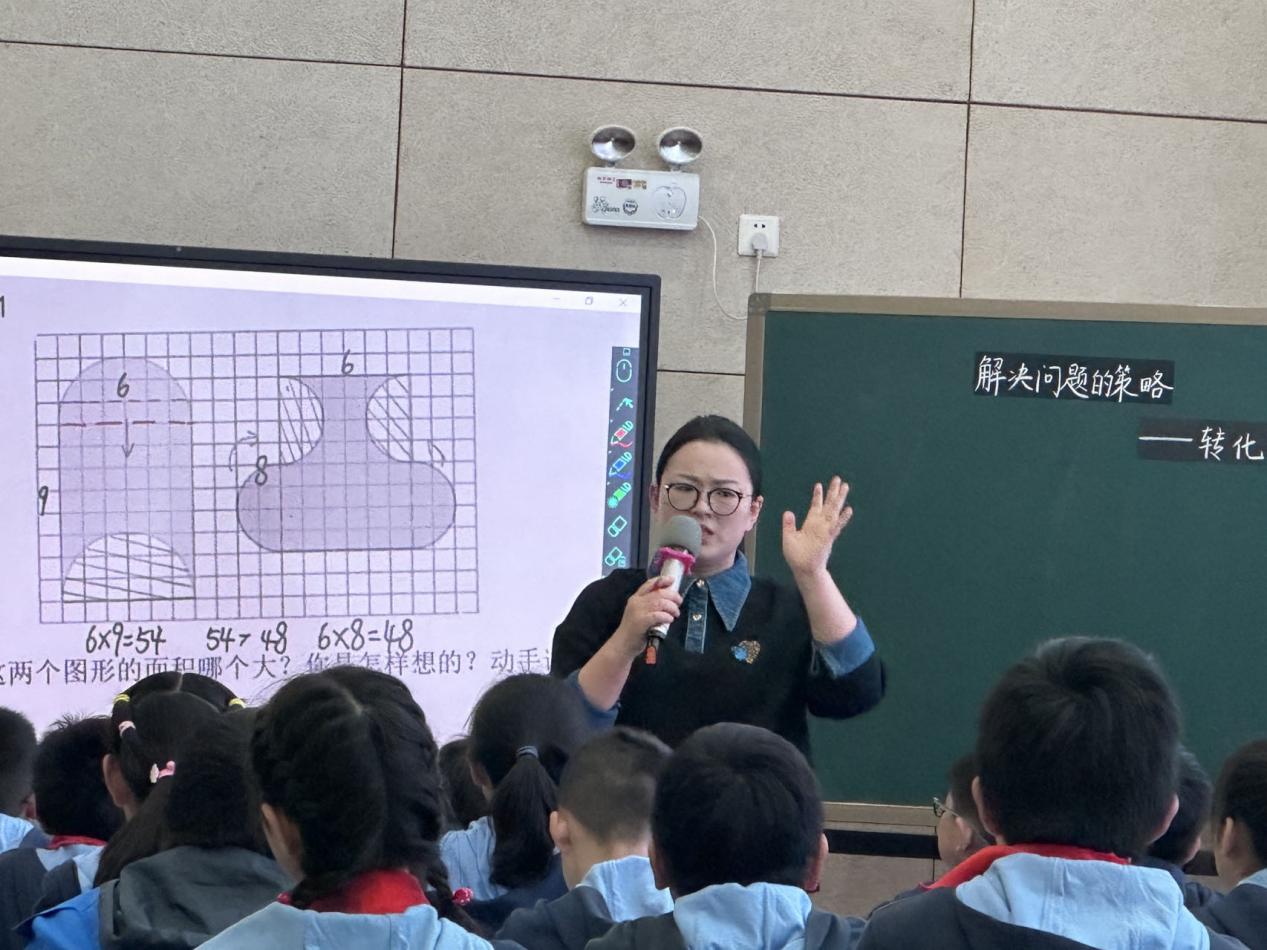 五年级家长开放日新闻稿_html_m509a80ae.jpg