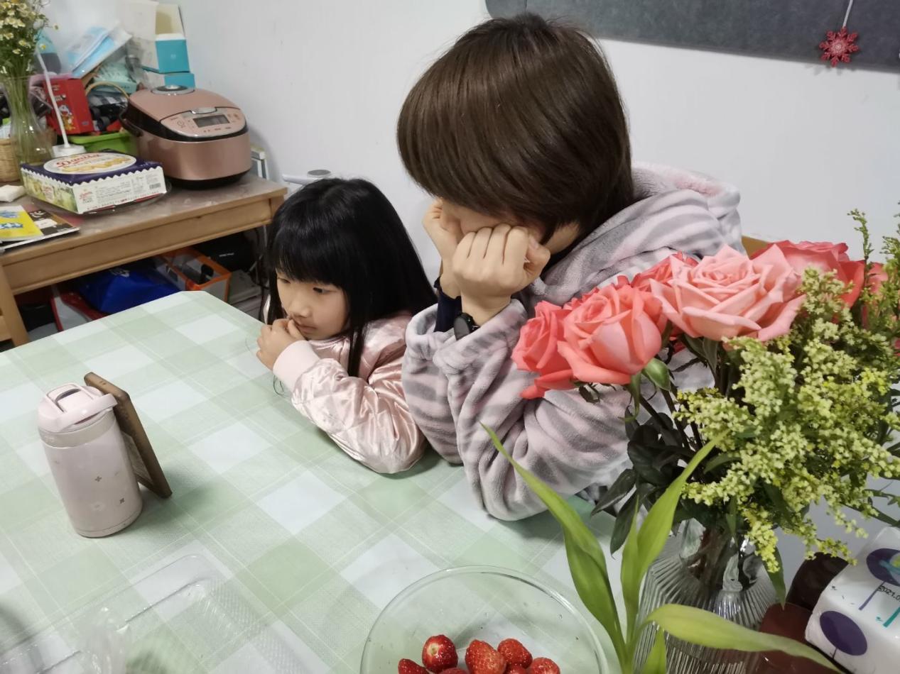 20240221线上家长会新闻稿_html_6427504c.jpg