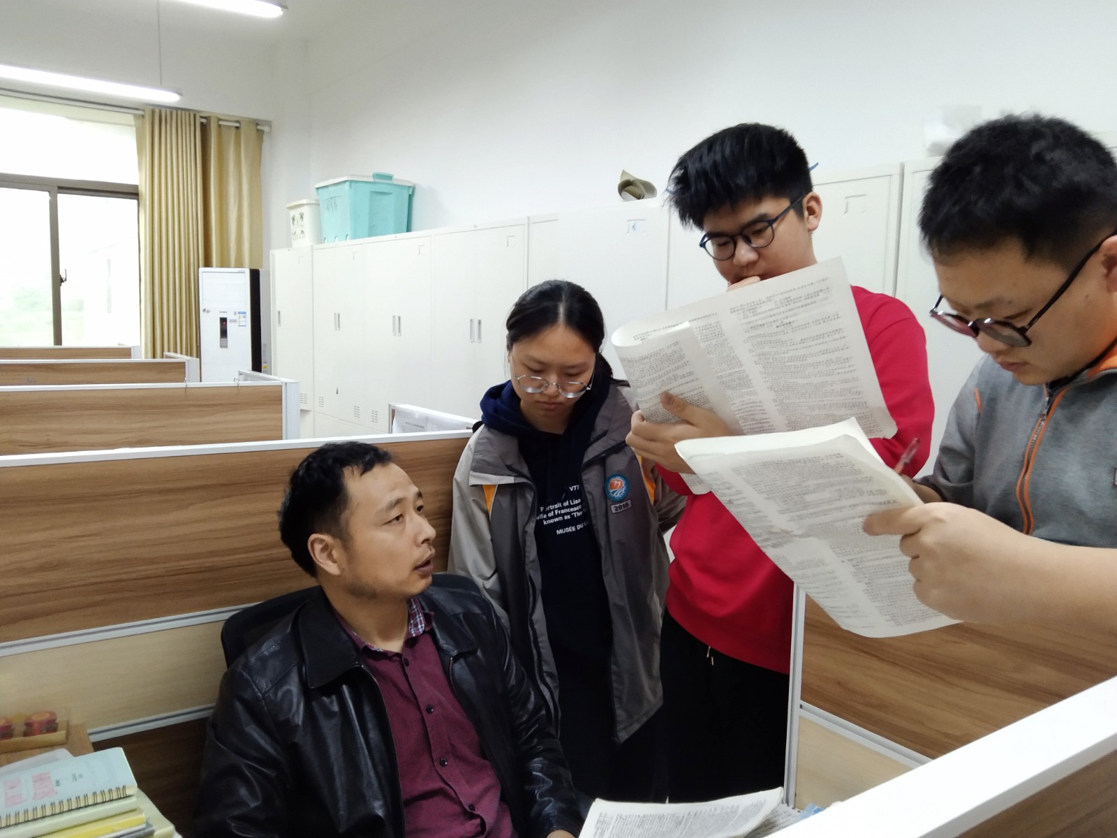 高三(4)班语文学科 李江老师.jpg