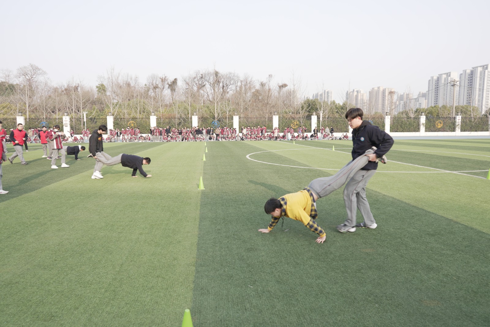 【协进燕中】运动奏青春 一起向未来——记高一年级“谁与争锋”系列活动