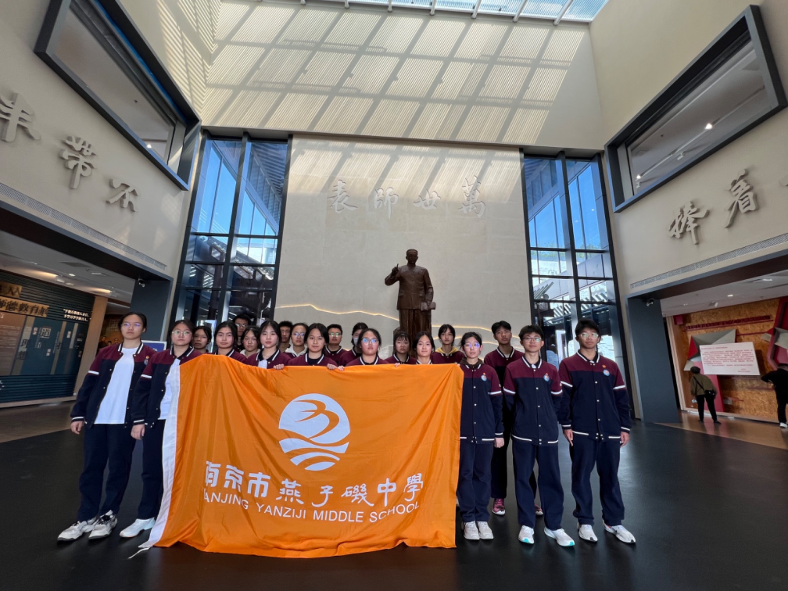 照片4.jpg 照片4.jpg