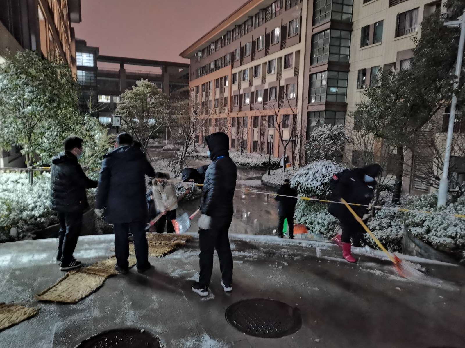 铲雪2.jpg