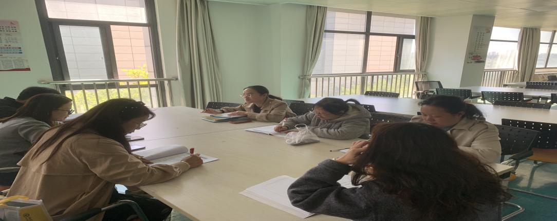 巧设课堂环节  培养学生阅读能力--七年级(1)_html_771bd5e1.jpg