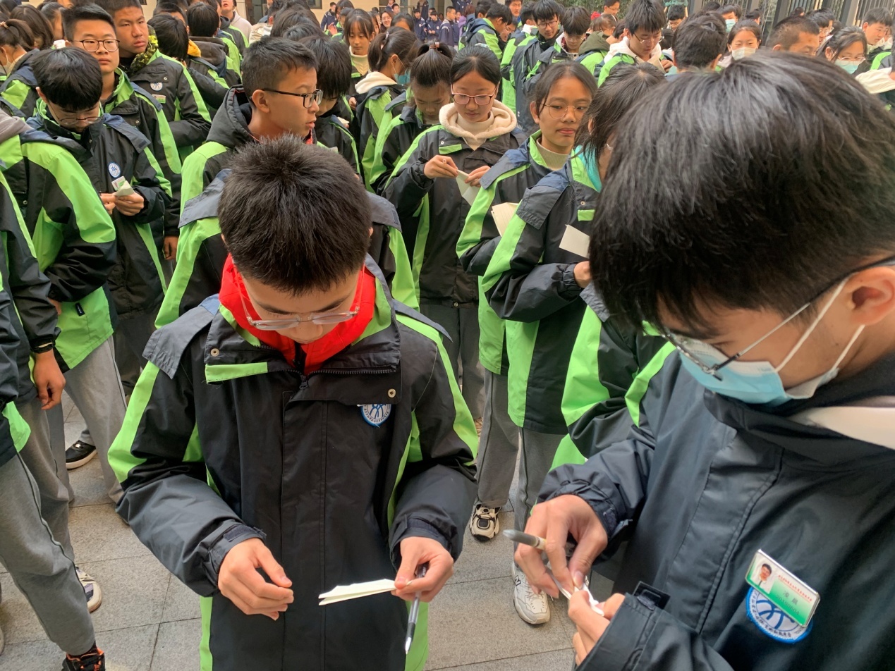 晨勉6_html_6642a197.jpg
