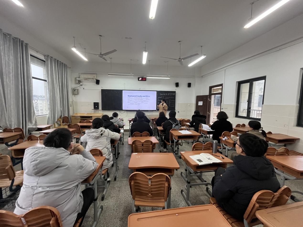 1213青年教师赛课新闻_html_137f205c.jpg
