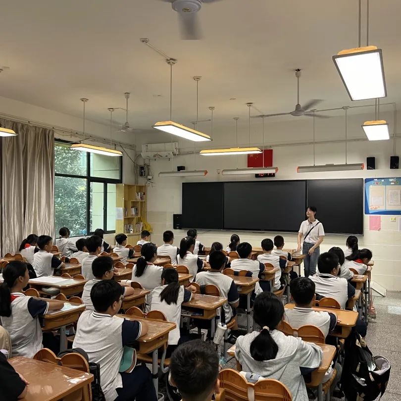 【融创德育】树正气  敢担当  做有作为的中学生——实初尧化暮省_html_m6afa4fbe.jpg