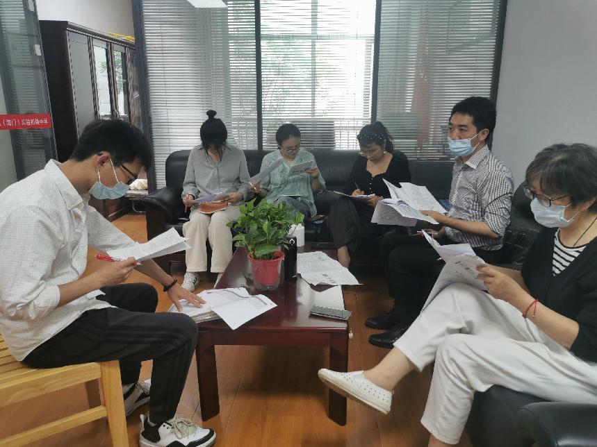 20230522【融进实园】教学视导促成长，钻研磨练备中考--热烈欢迎栖霞区教师发展中心莅临我校视导 新闻稿_html_3d63ad79.jpg