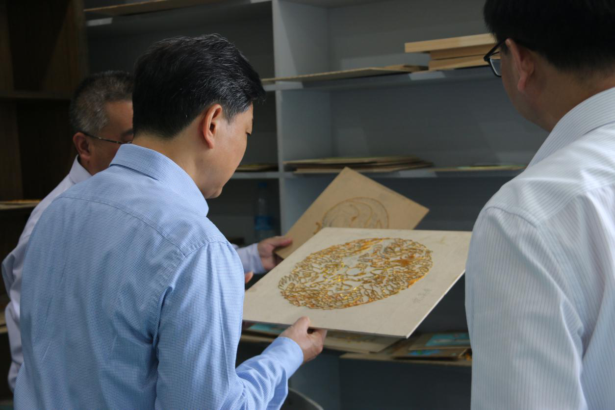 晓庄学院张策华校长来我校调研(1)_html_1556cdc3.png