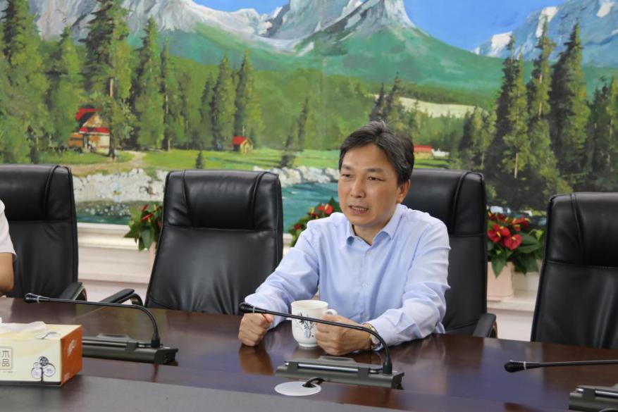 晓庄学院张策华校长到附小调研考察-3_html_3c148fe5.jpg
