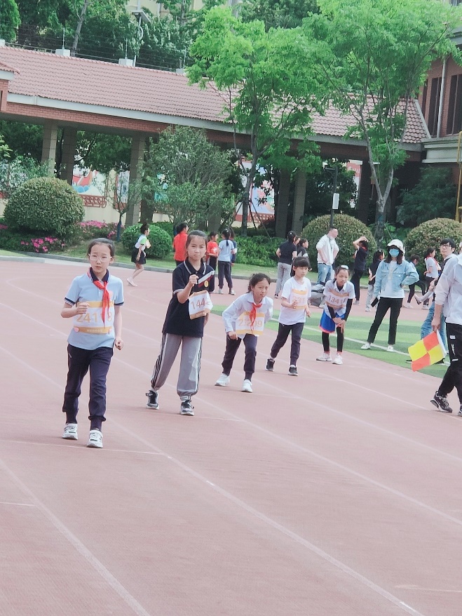4月新闻_html_m20717a8c.jpg