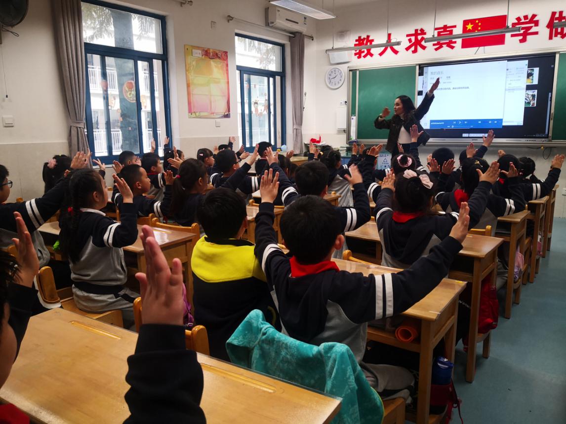 11月新闻_html_2cd5b24b.jpg