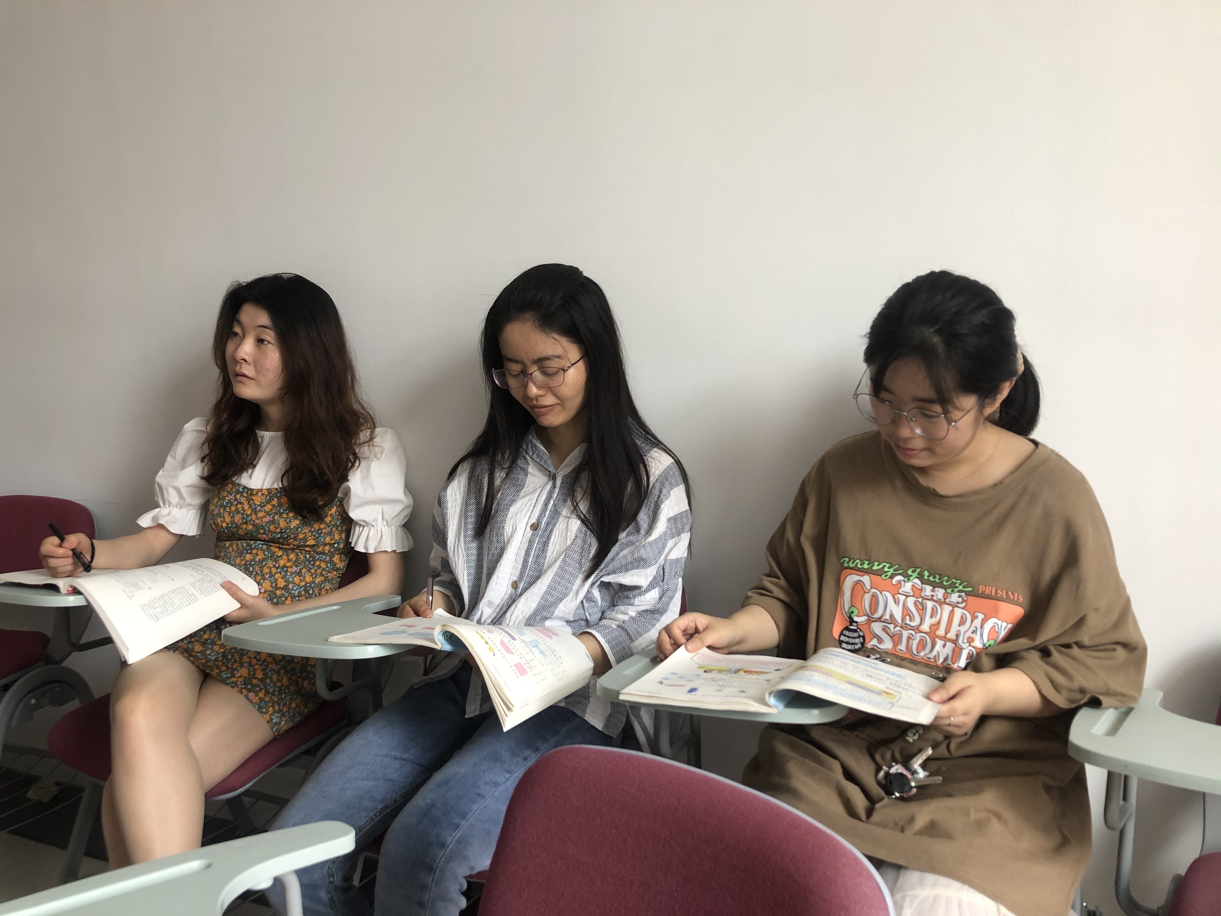 三数校本研修报导_html_m48e89ff7.jpg