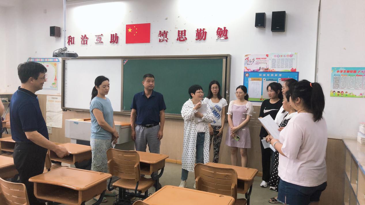 爱满校园，幸福成长_html_m27629c0e.jpg